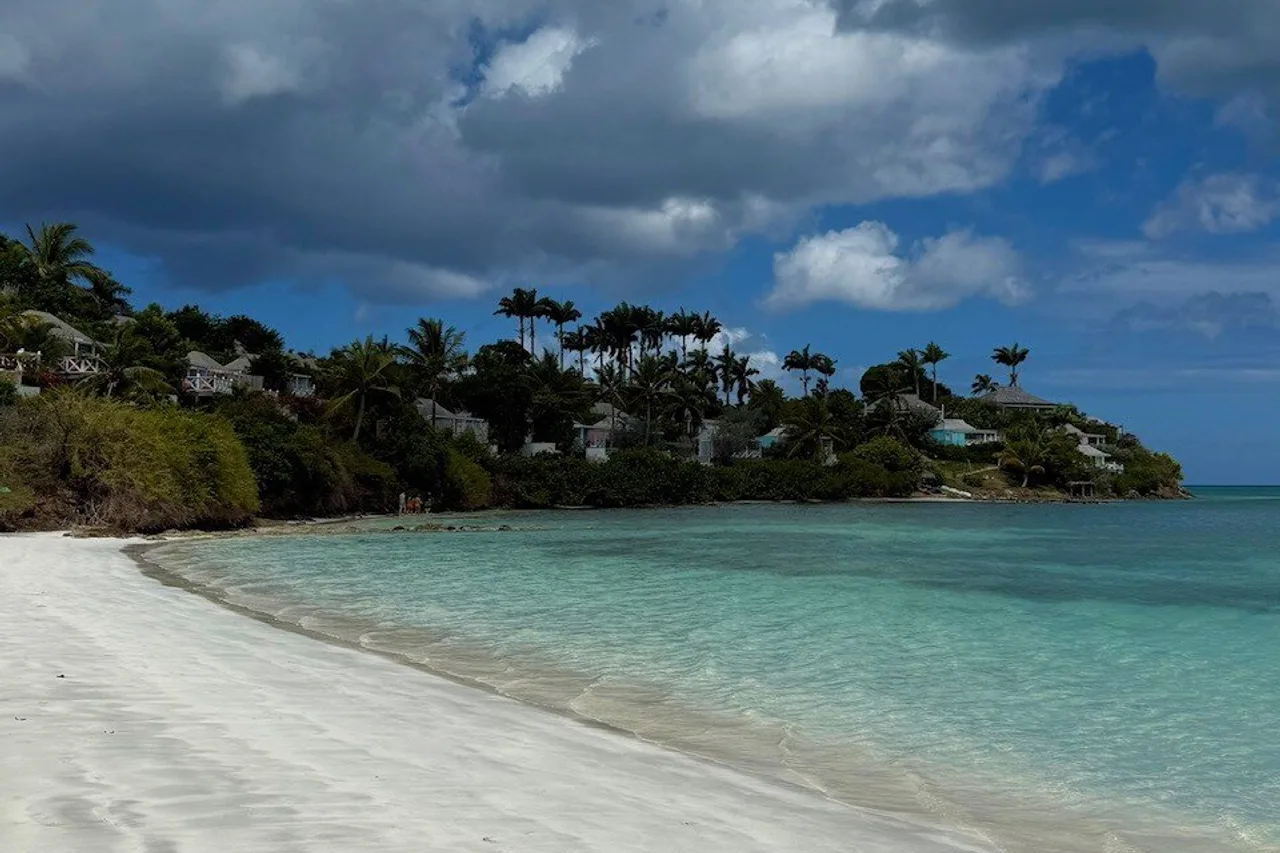 Cocobay Resort — rooms and atmosphere