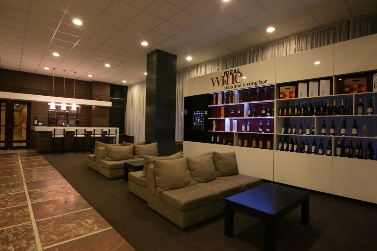 Codru Hotel — rooms and atmosphere