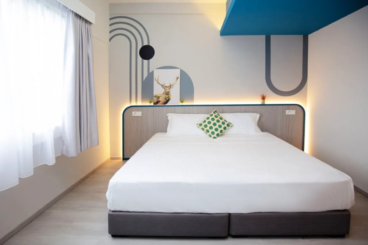 Coliwoo Hotel Pasir Panjang - CoLiving — rooms and atmosphere