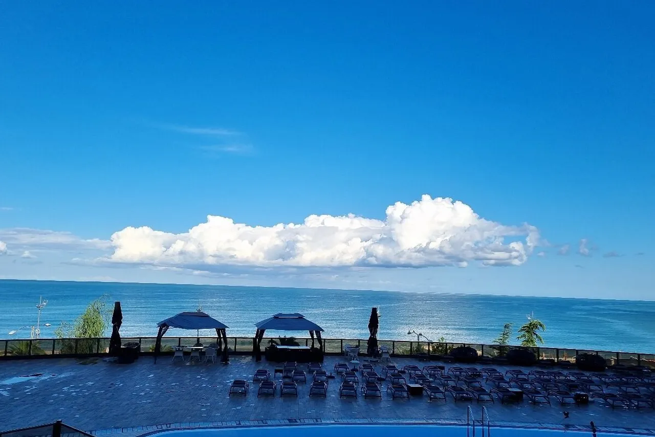 Colosseum Marina Hotel — rooms and atmosphere