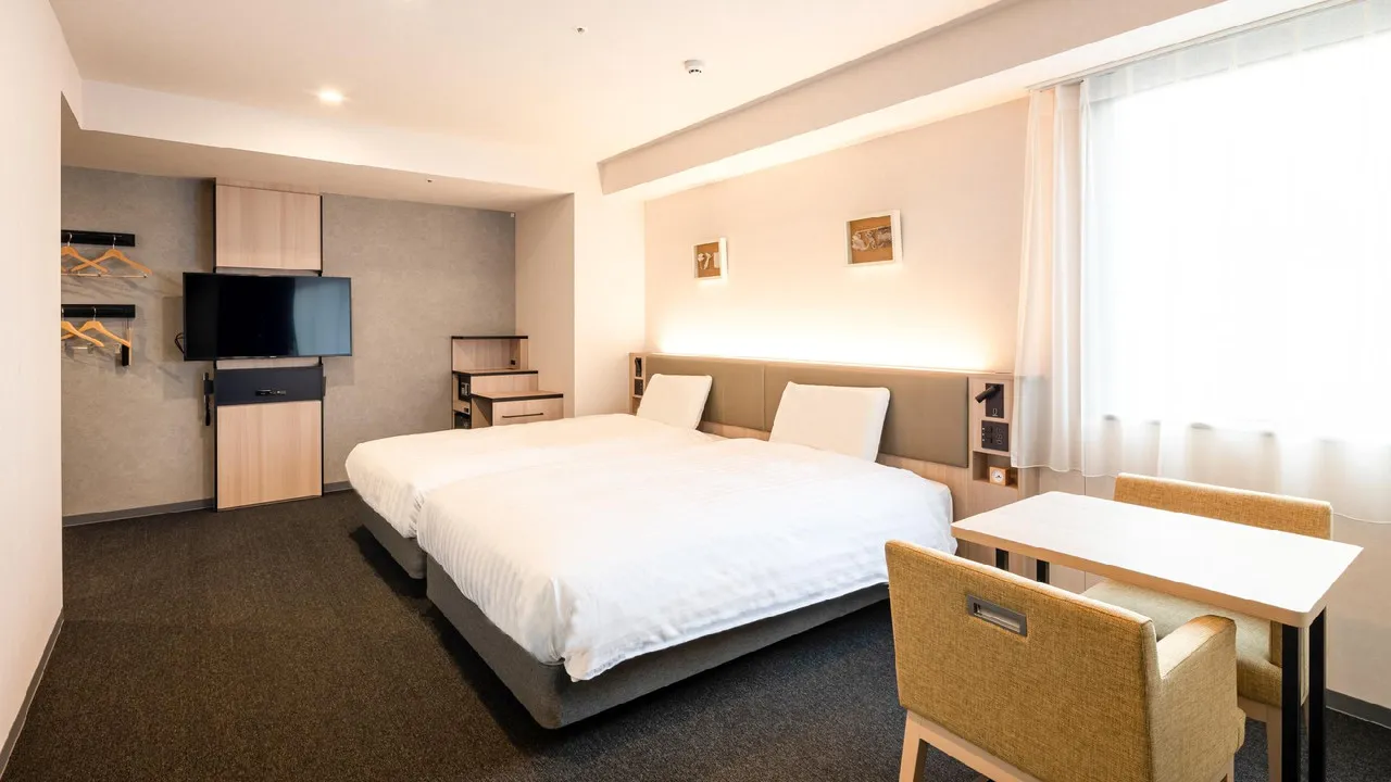Comfort Hotel Nagoya Meiekiminami — rooms and atmosphere
