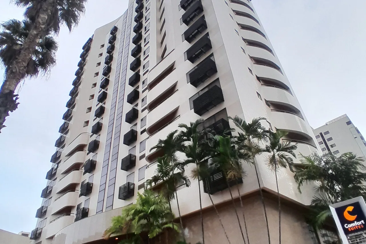 Comfort Suites Brasília — rooms and atmosphere