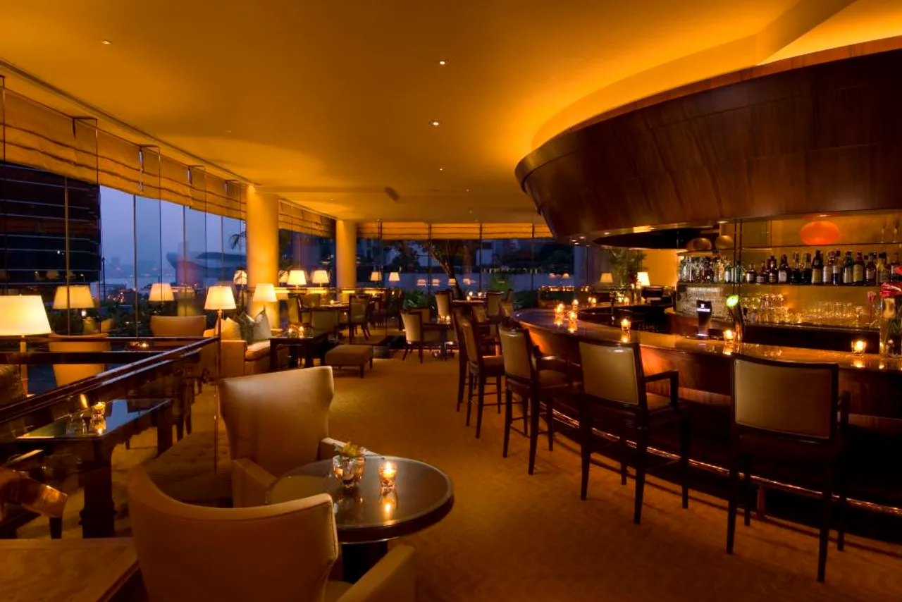 Conrad Hong Kong — rooms and atmosphere