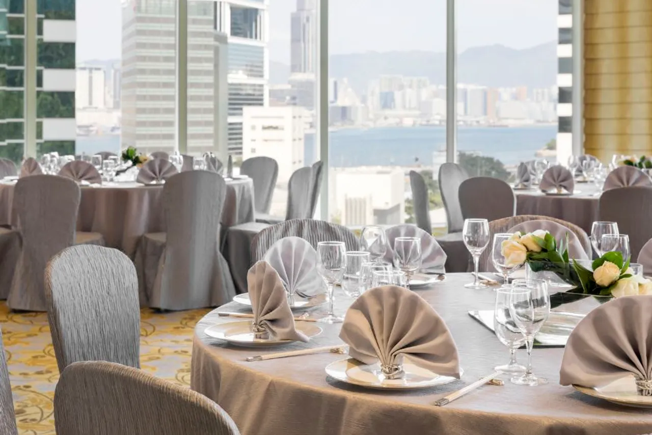 Conrad Hong Kong — rooms and atmosphere