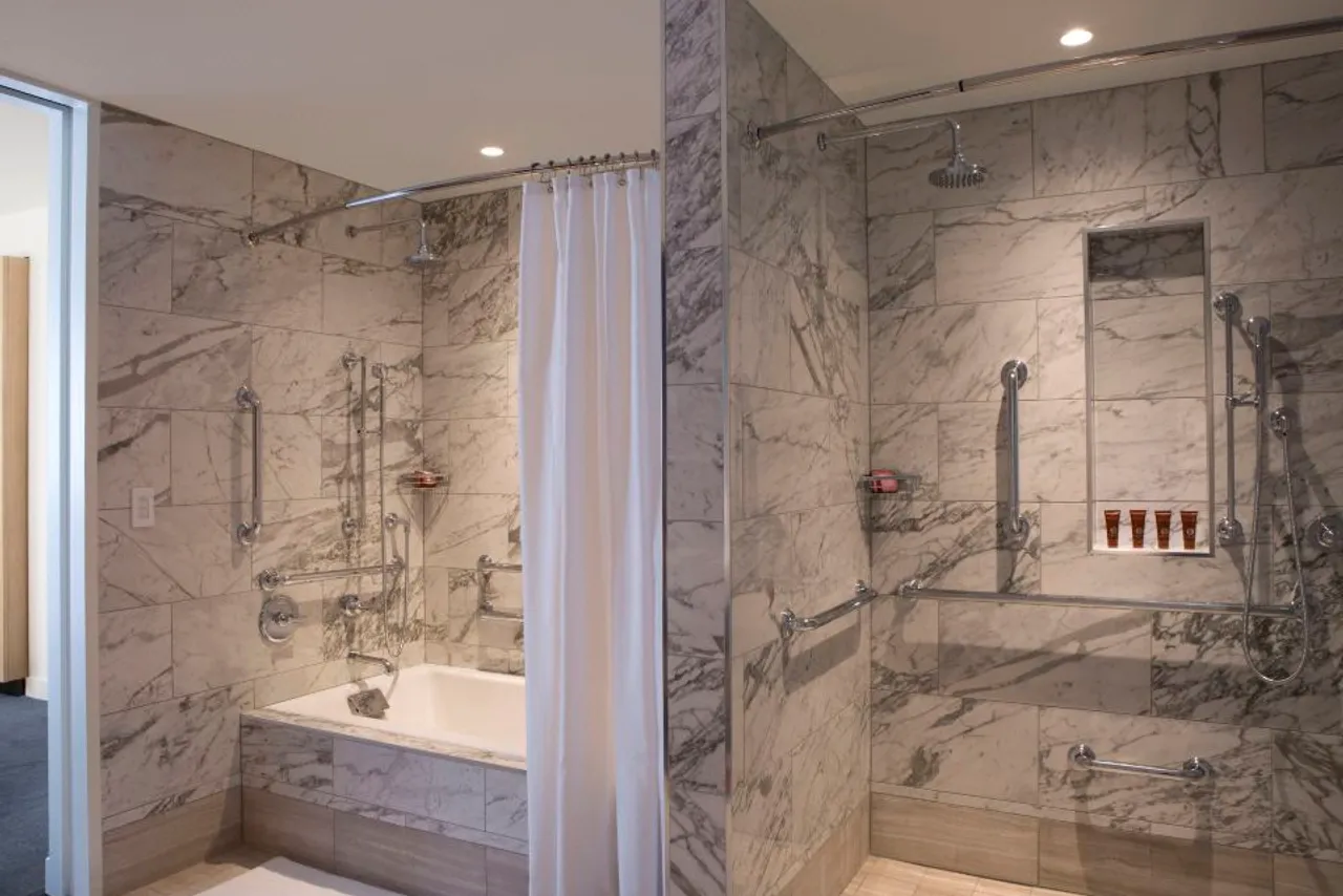 Conrad Washington, DC — rooms and atmosphere