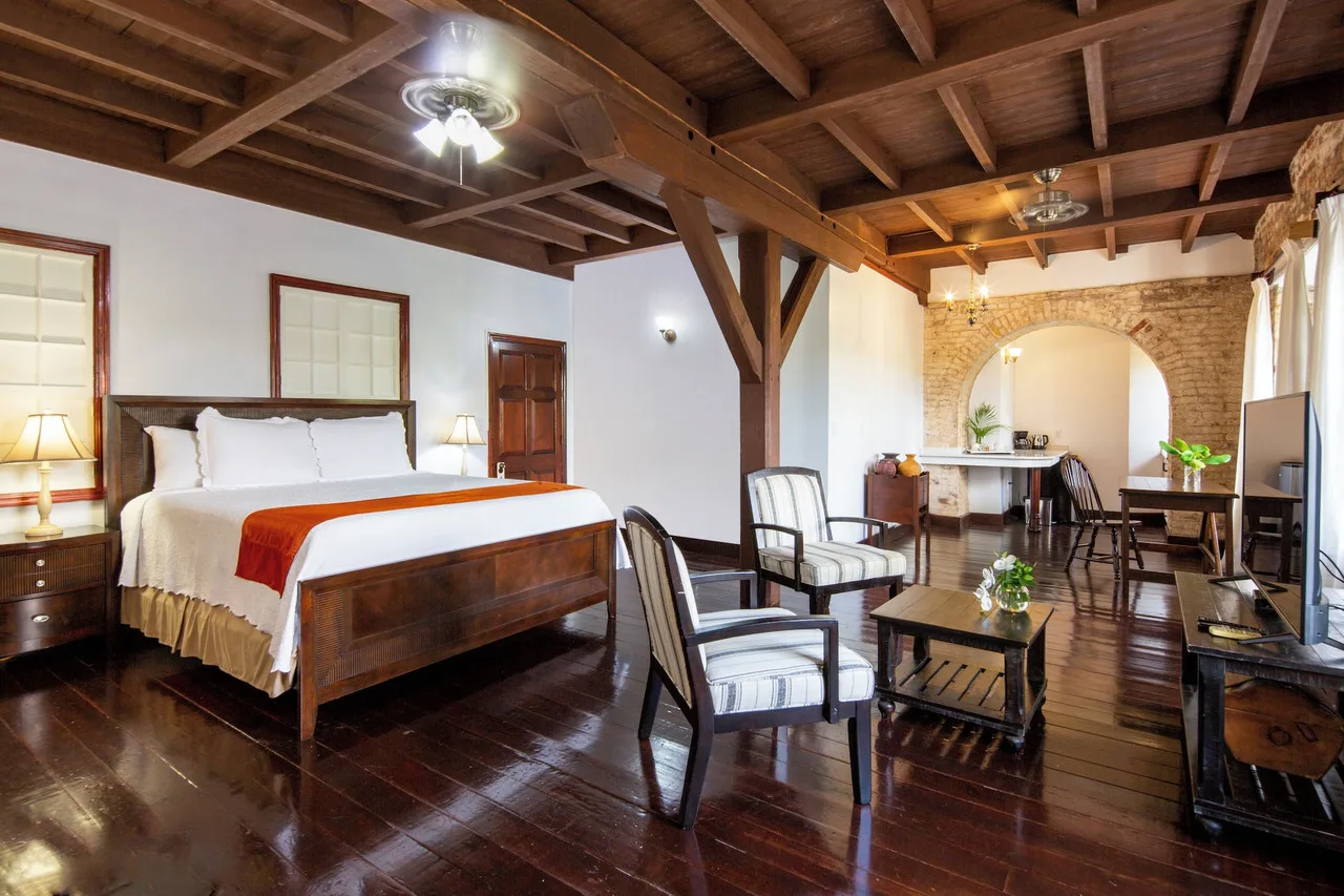 Copper & Lumber Store Hotel — ภาพห้องพักและบรรยากาศ