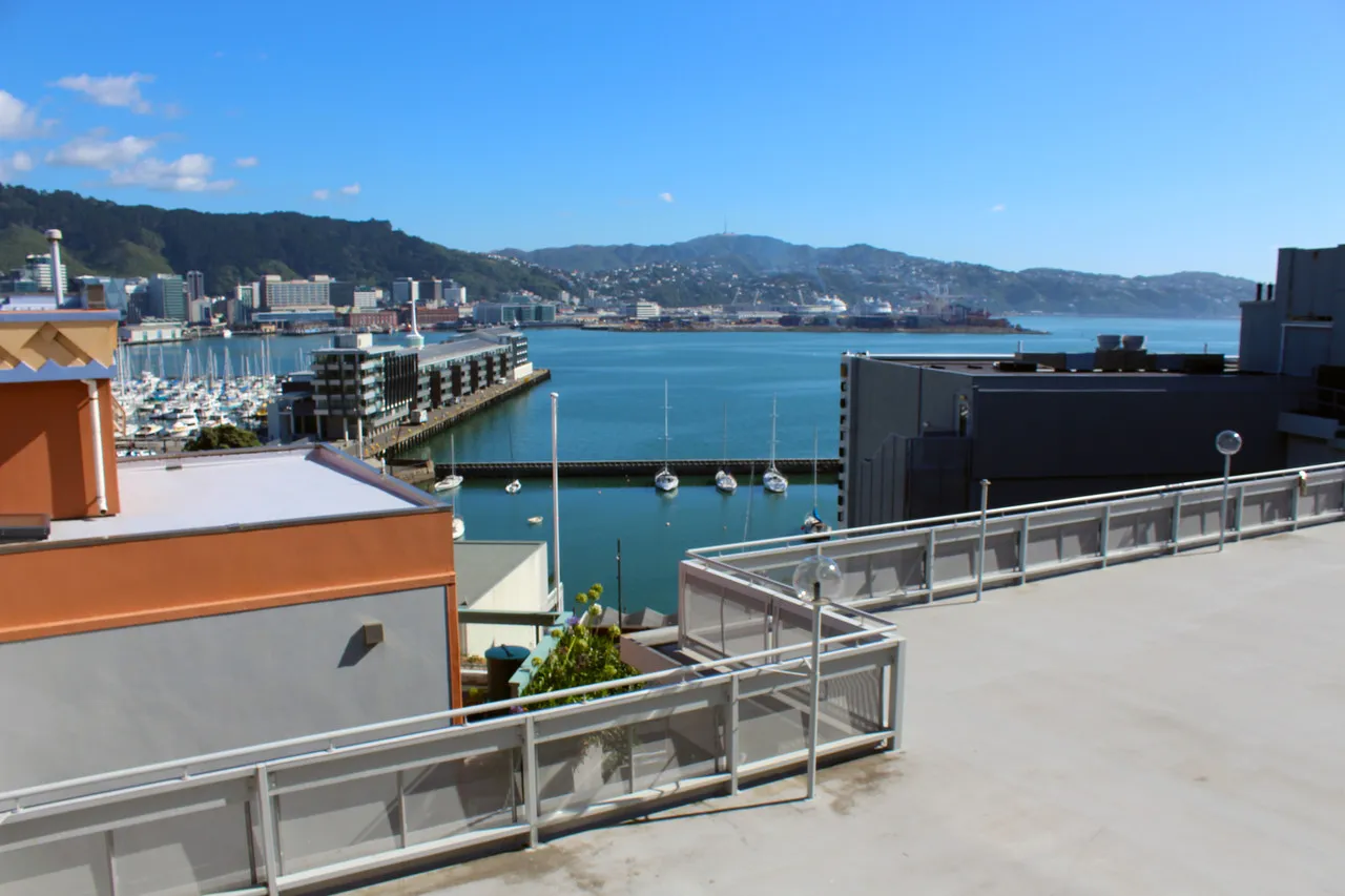 Copthorne Hotel Wellington Oriental Bay — rooms and atmosphere