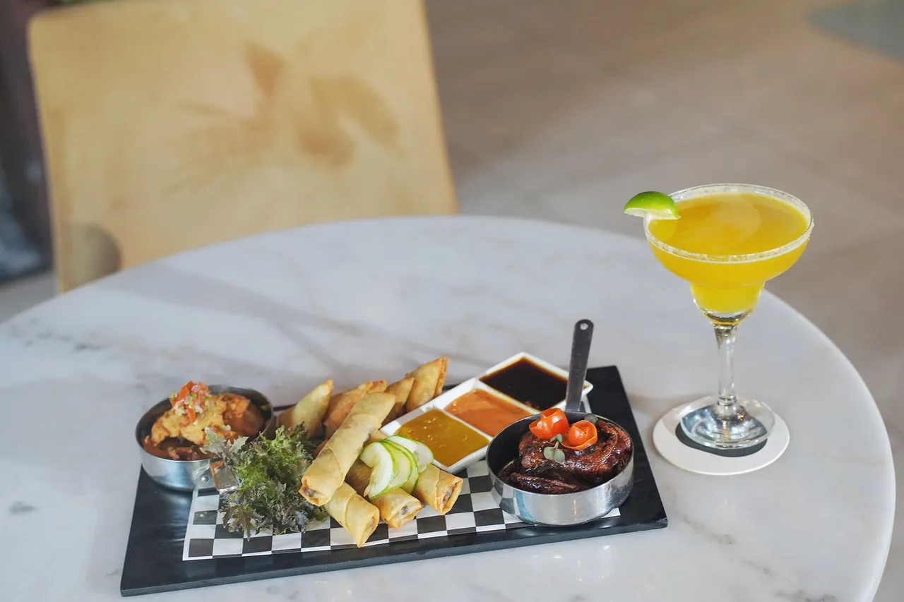 The Courtleigh Hotel &amp; Suites — rooms and atmosphere
