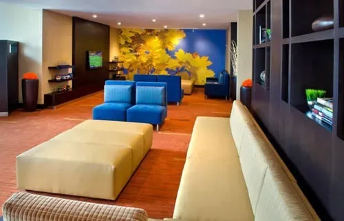 Courtyard by Marriott Niagara Falls — ภาพห้องพักและบรรยากาศ