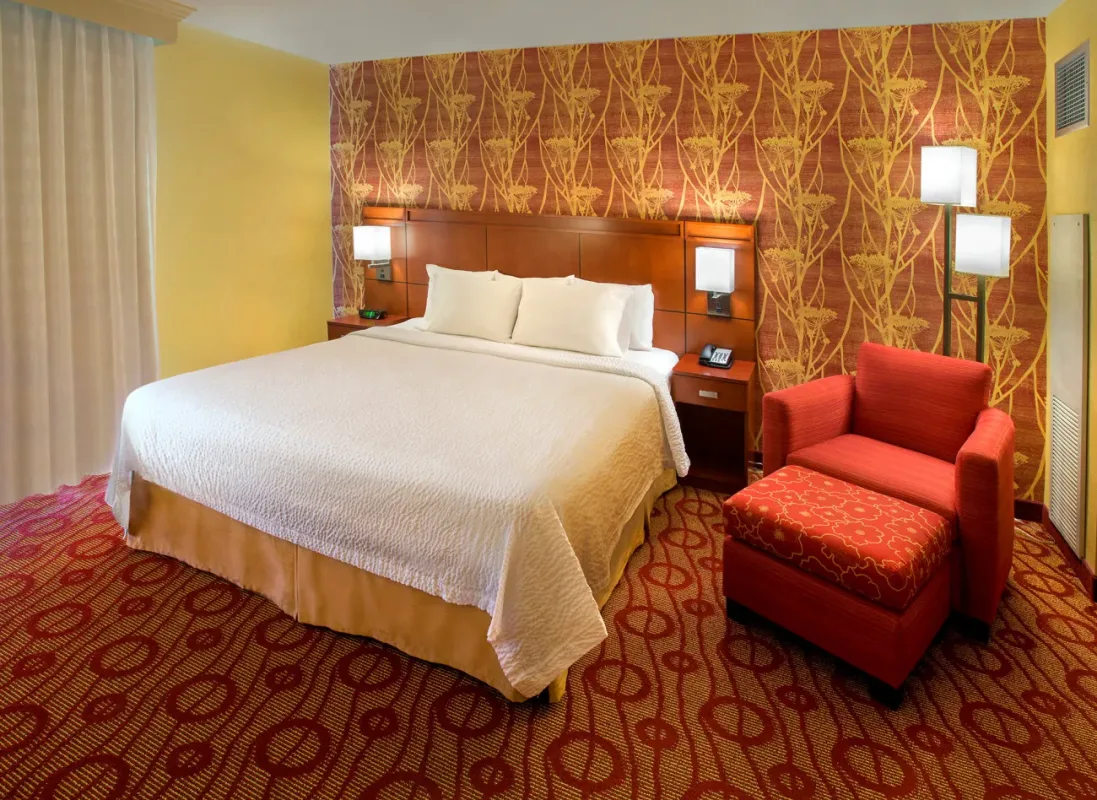 Courtyard by Marriott Niagara Falls — ภาพห้องพักและบรรยากาศ