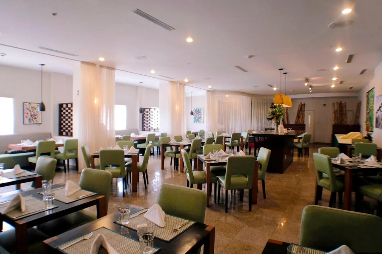 Courtyard by Marriott Paramaribo — rooms and atmosphere