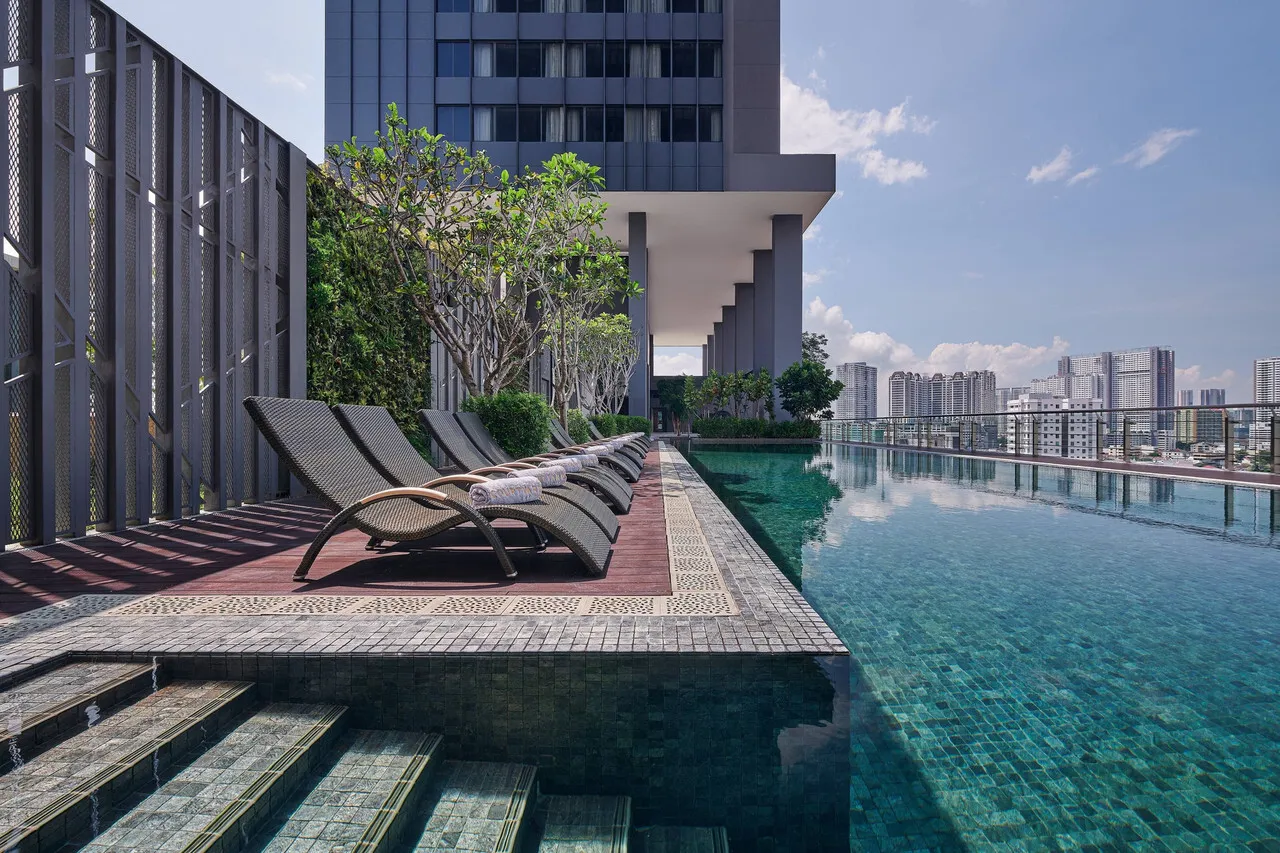 Courtyard by Marriott Penang — rooms and atmosphere