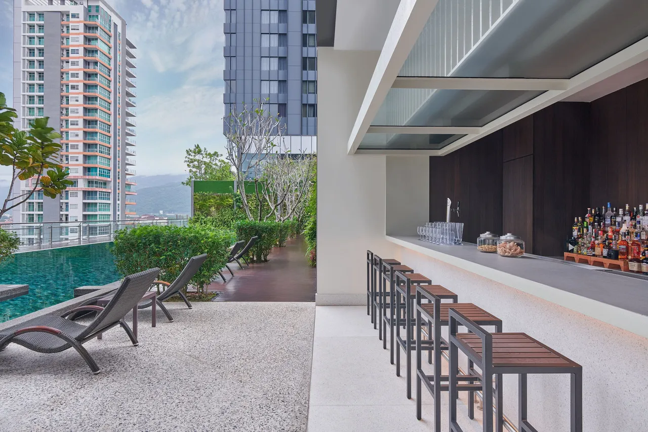 Courtyard by Marriott Penang — rooms and atmosphere
