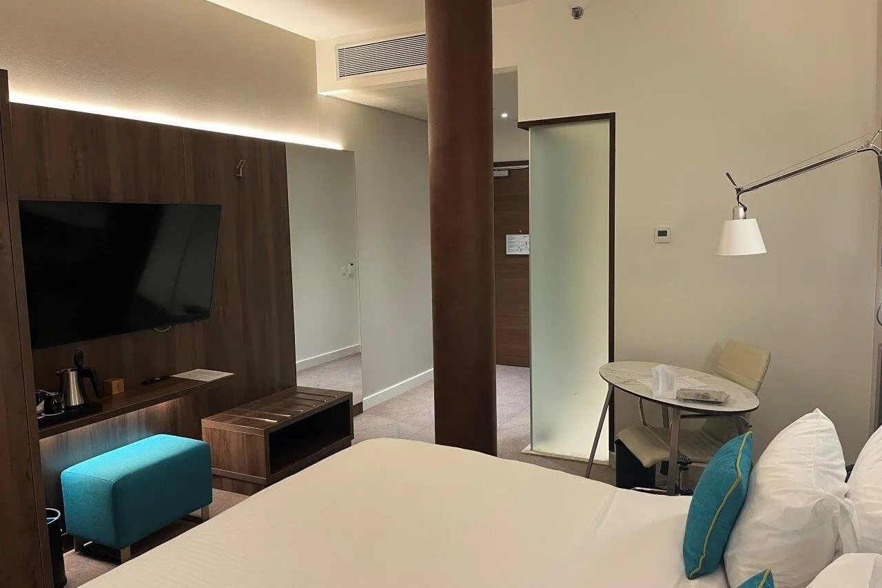 Courtyard by Marriott Sarajevo — rooms and atmosphere