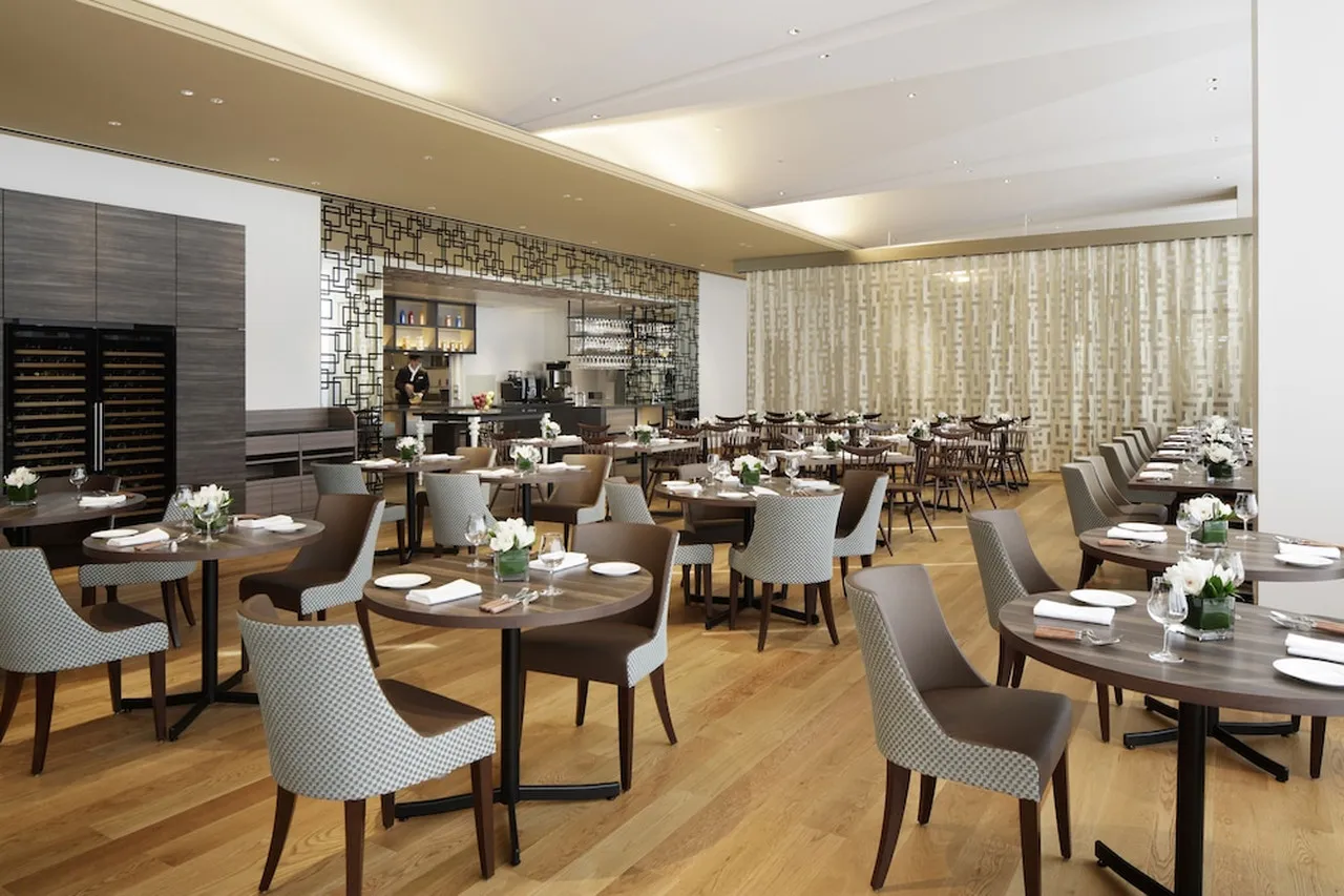 Courtyard by Marriott Shinosaka Station — rooms and atmosphere