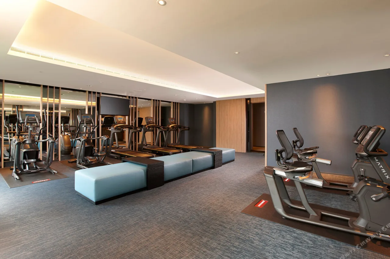 Hotel Cozzi Blu — ภาพห้องพักและบรรยากาศ