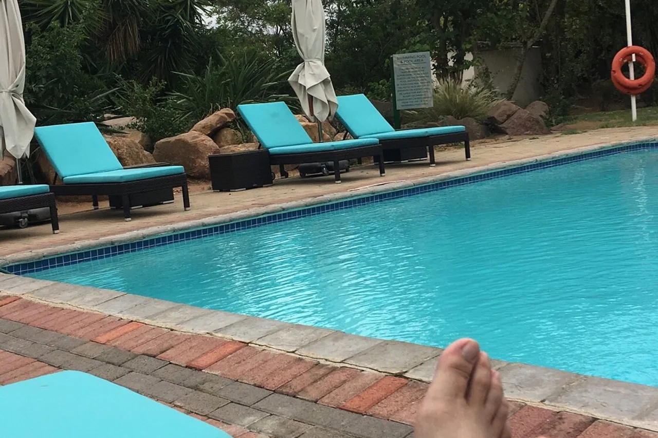 Cresta Lodge Gaborone — rooms and atmosphere