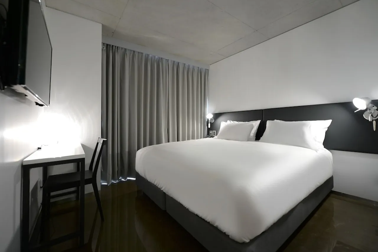 Creto Hotel Myeongdong — rooms and atmosphere