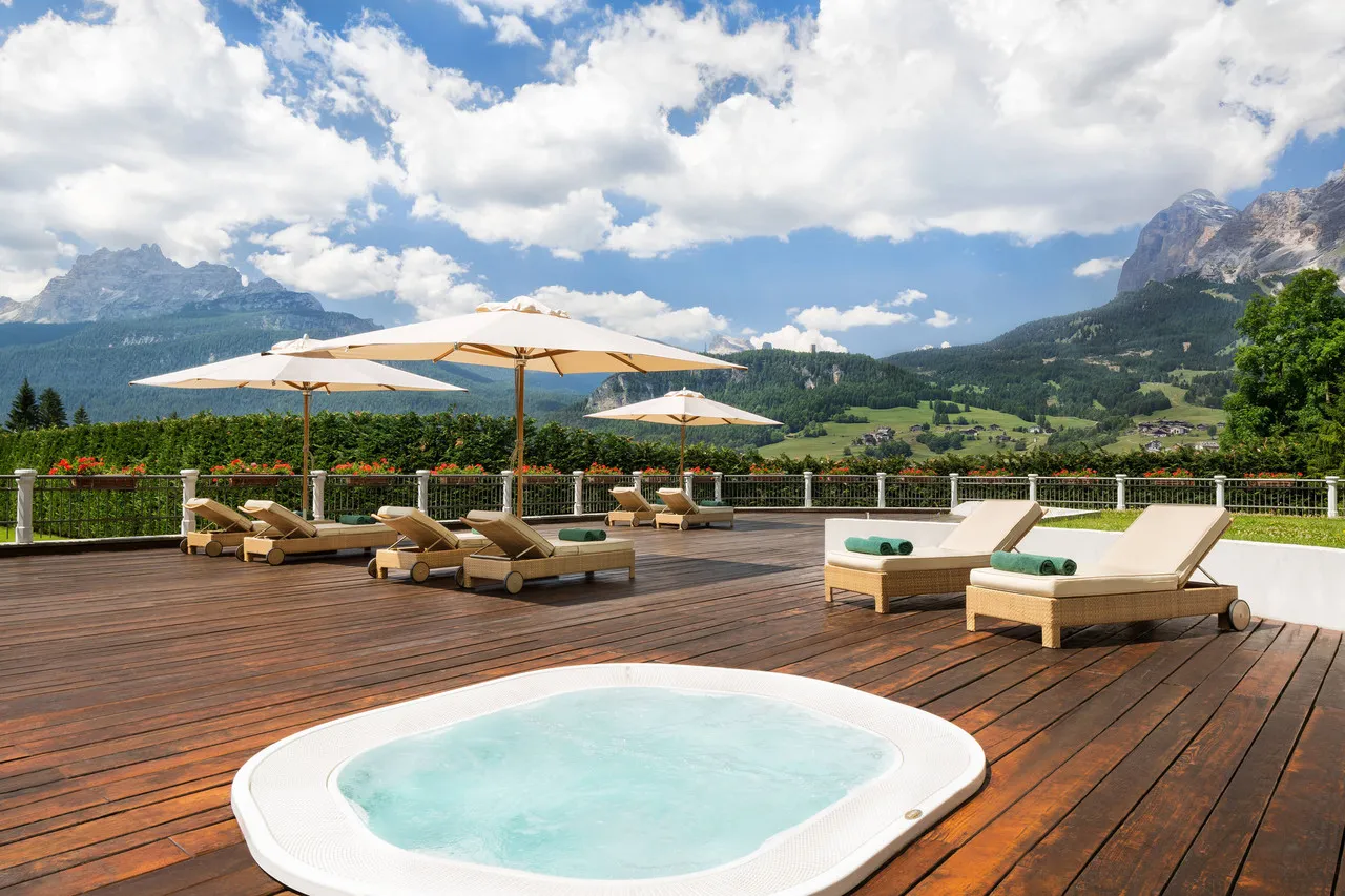Cristallo, a Luxury Collection Resort & Spa — ภาพห้องพักและบรรยากาศ