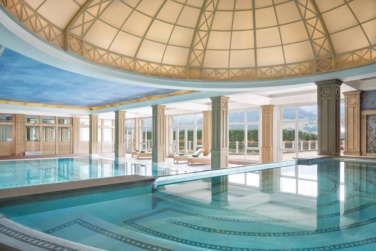 Cristallo, a Luxury Collection Resort & Spa — ภาพห้องพักและบรรยากาศ