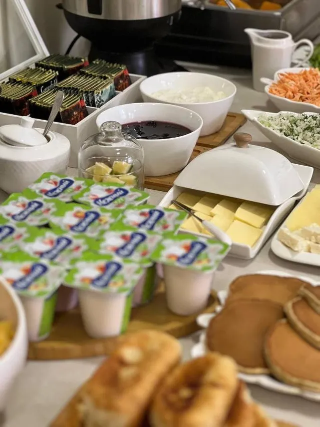 Crown Hotel Kutaisi — rooms and atmosphere
