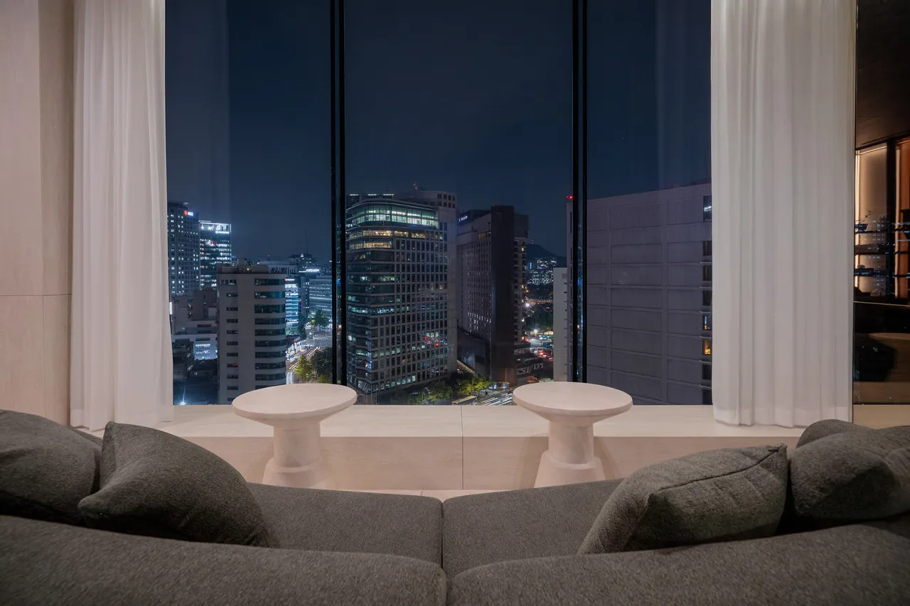 Crown Park Hotel Seoul — rooms and atmosphere