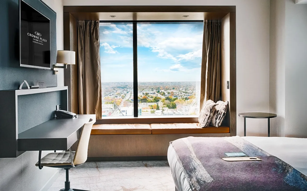 Crowne Plaza Christchurch by IHG — rooms and atmosphere
