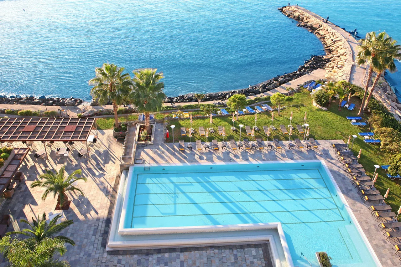 Crowne Plaza Limassol by IHG — ลีมาซอล