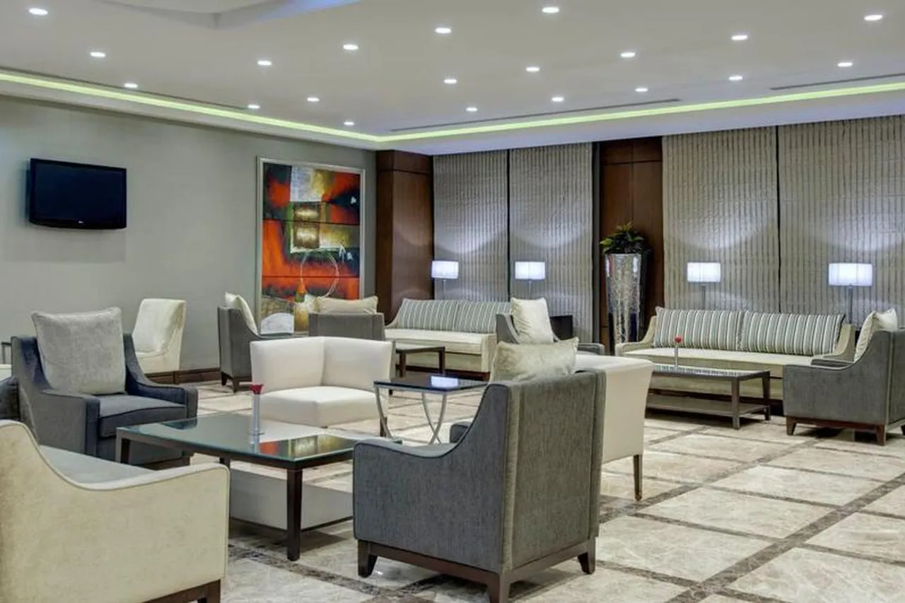 Crowne Plaza Madinah by IHG — ภาพห้องพักและบรรยากาศ