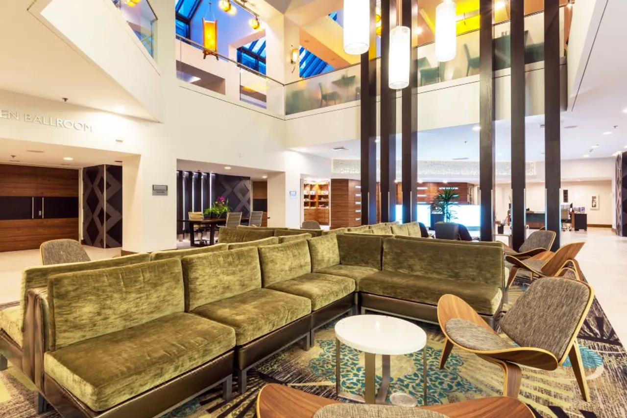 Crowne Plaza Seattle-Downtown by IHG — rooms and atmosphere