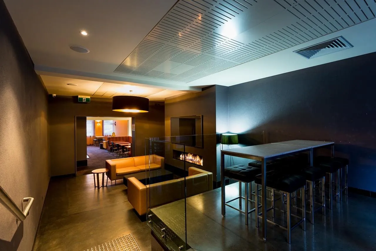 Customs House Hotel — rooms and atmosphere