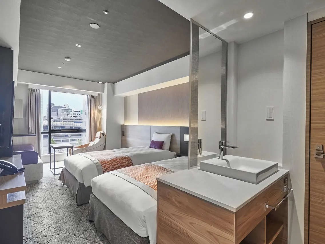 Daiwa Roynet Hotel Osaka Honmachi — rooms and atmosphere