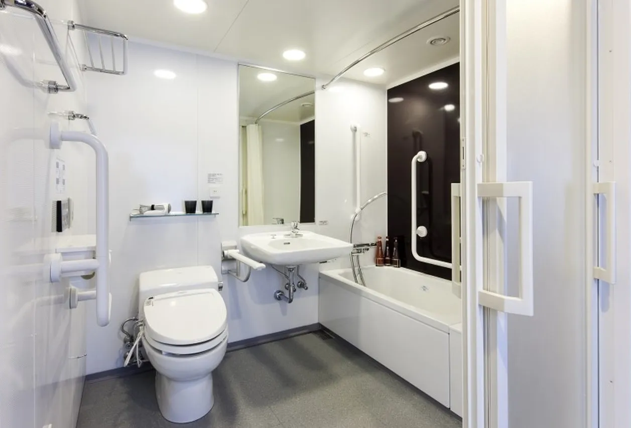 Daiwa Roynet Hotel Osaka Kitahama — rooms and atmosphere