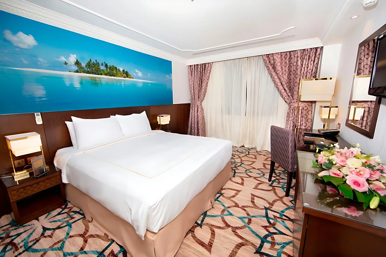 Dallah Taibah Hotel — ภาพห้องพักและบรรยากาศ