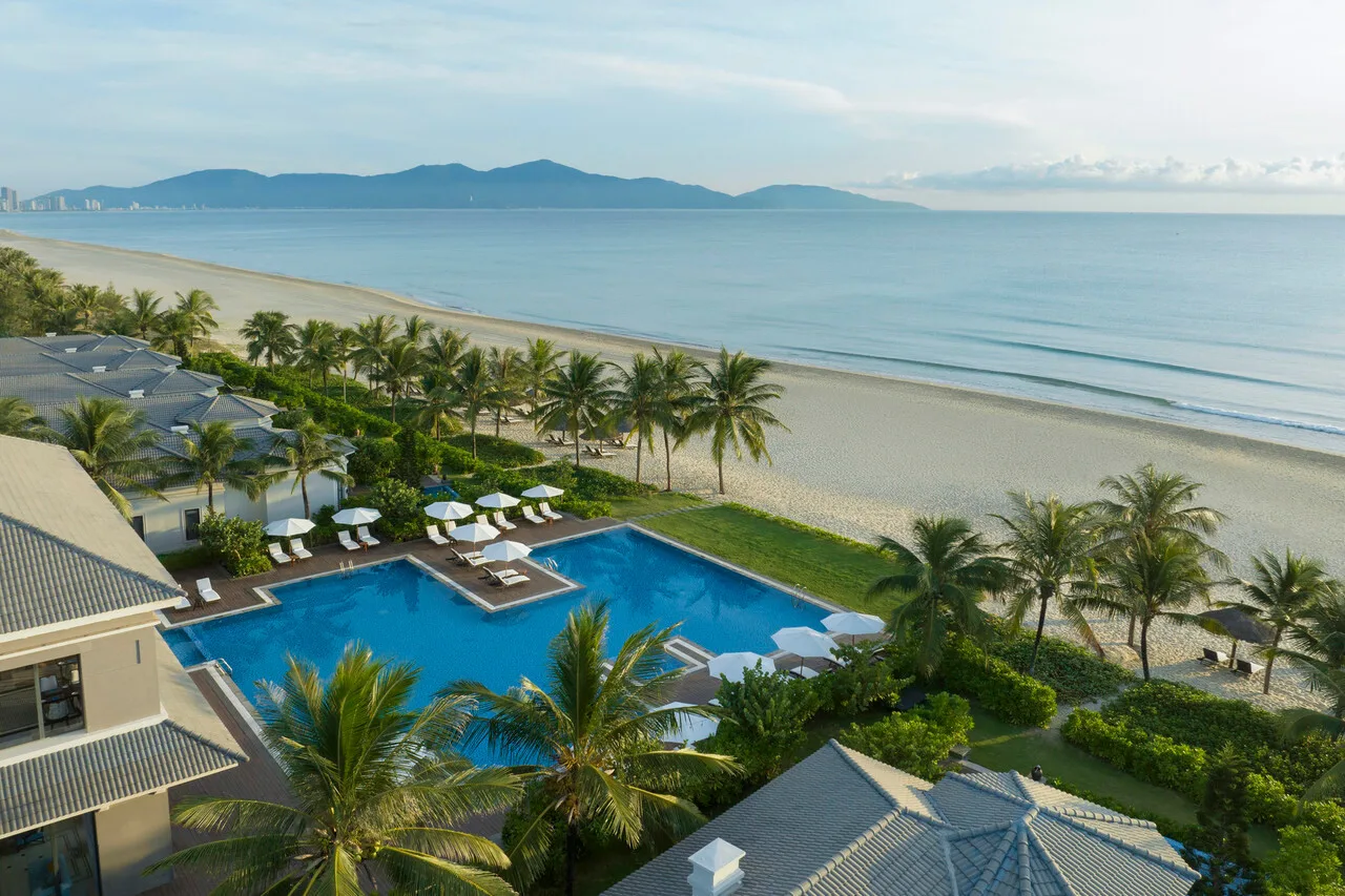 Danang Marriott Resort & Spa, Non Nuoc Beach Villas — rooms and atmosphere