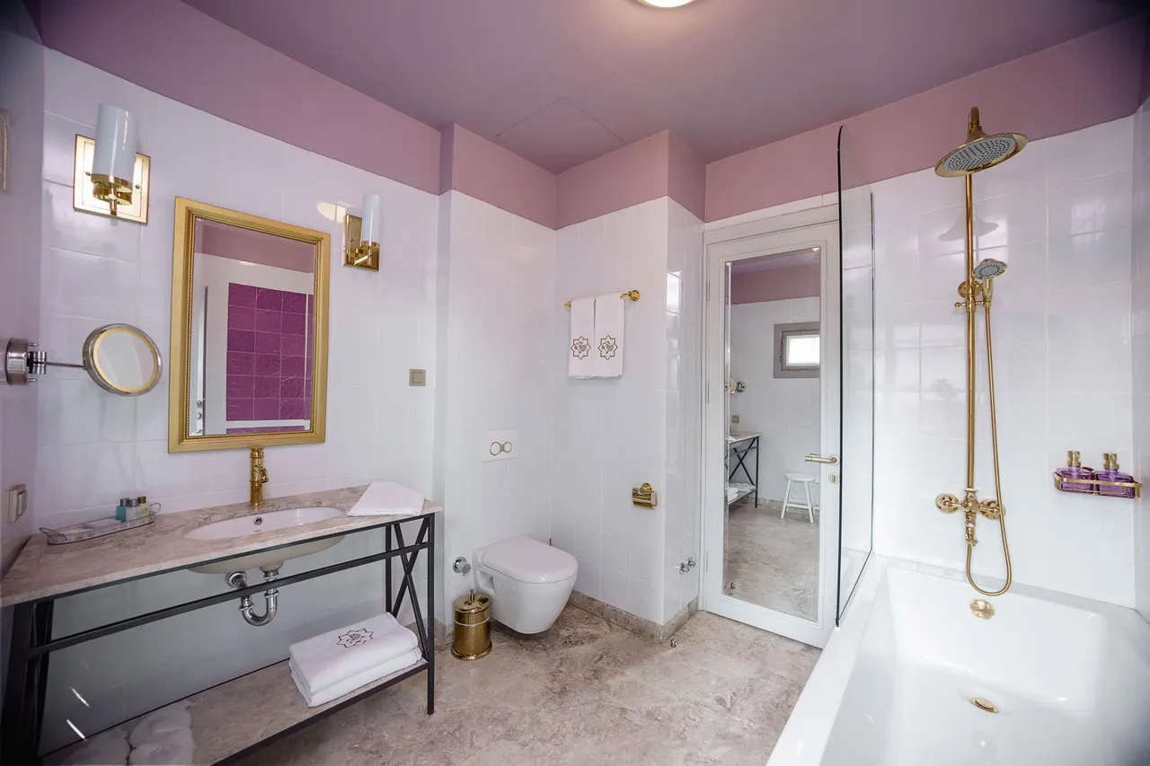 Delight Deluxe Boutique Hotel — ภาพห้องพักและบรรยากาศ