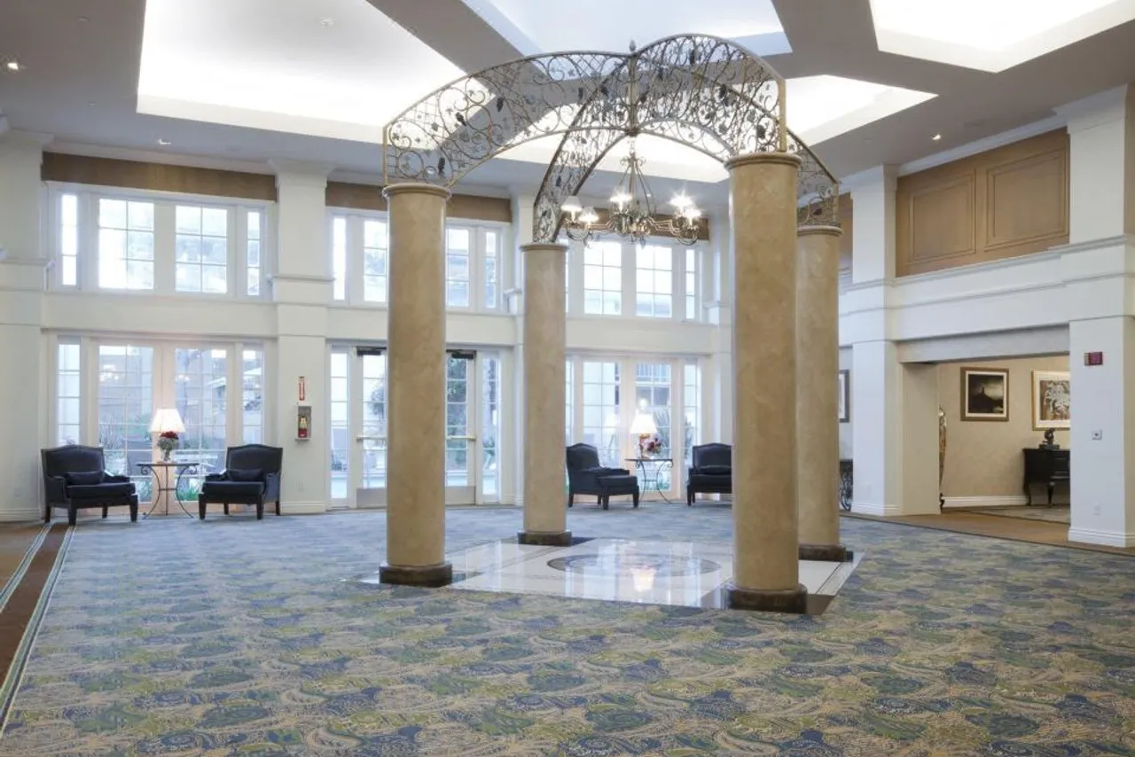 Delta Hotels Santa Clara Silicon Valley — rooms and atmosphere