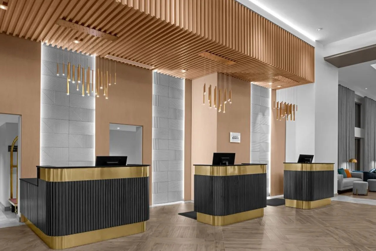 Delta Hotels Santa Clara Silicon Valley — rooms and atmosphere