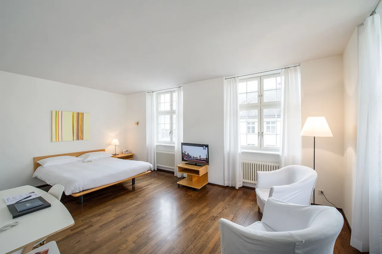 Der Teufelhof Basel — ภาพห้องพักและบรรยากาศ