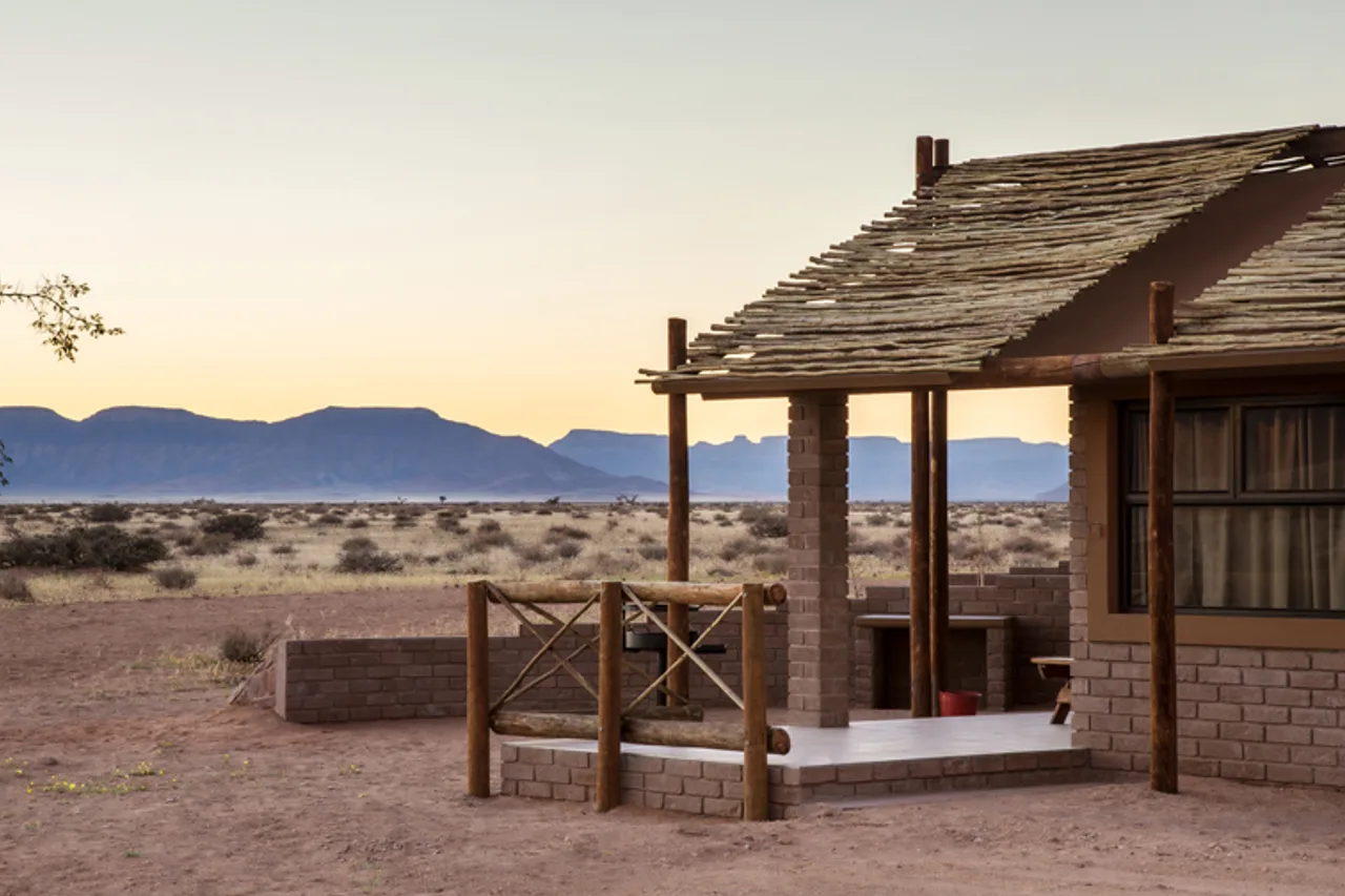 Desert Camp — ภาพห้องพักและบรรยากาศ