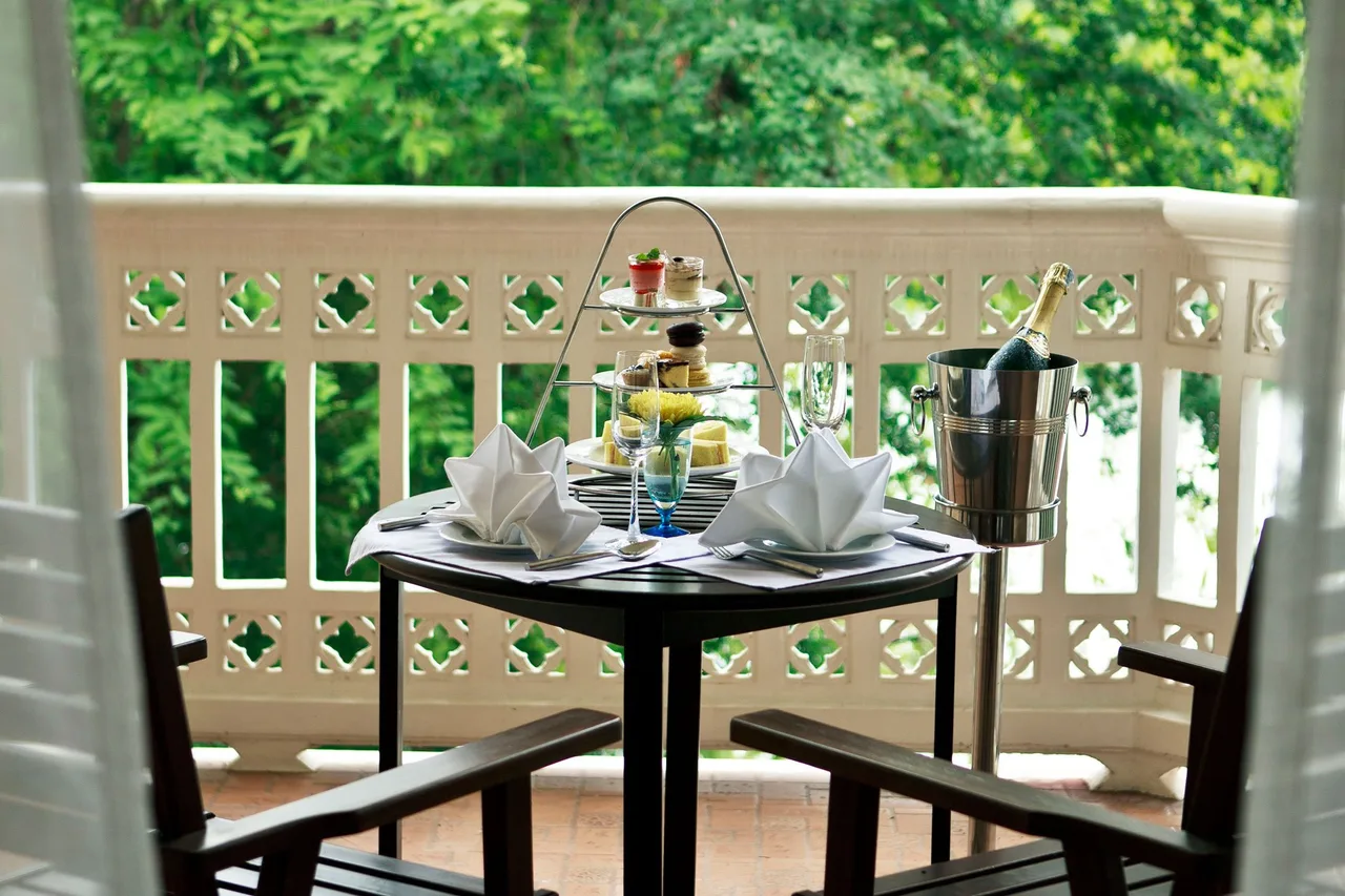 Dheva Mantra Resort — rooms and atmosphere