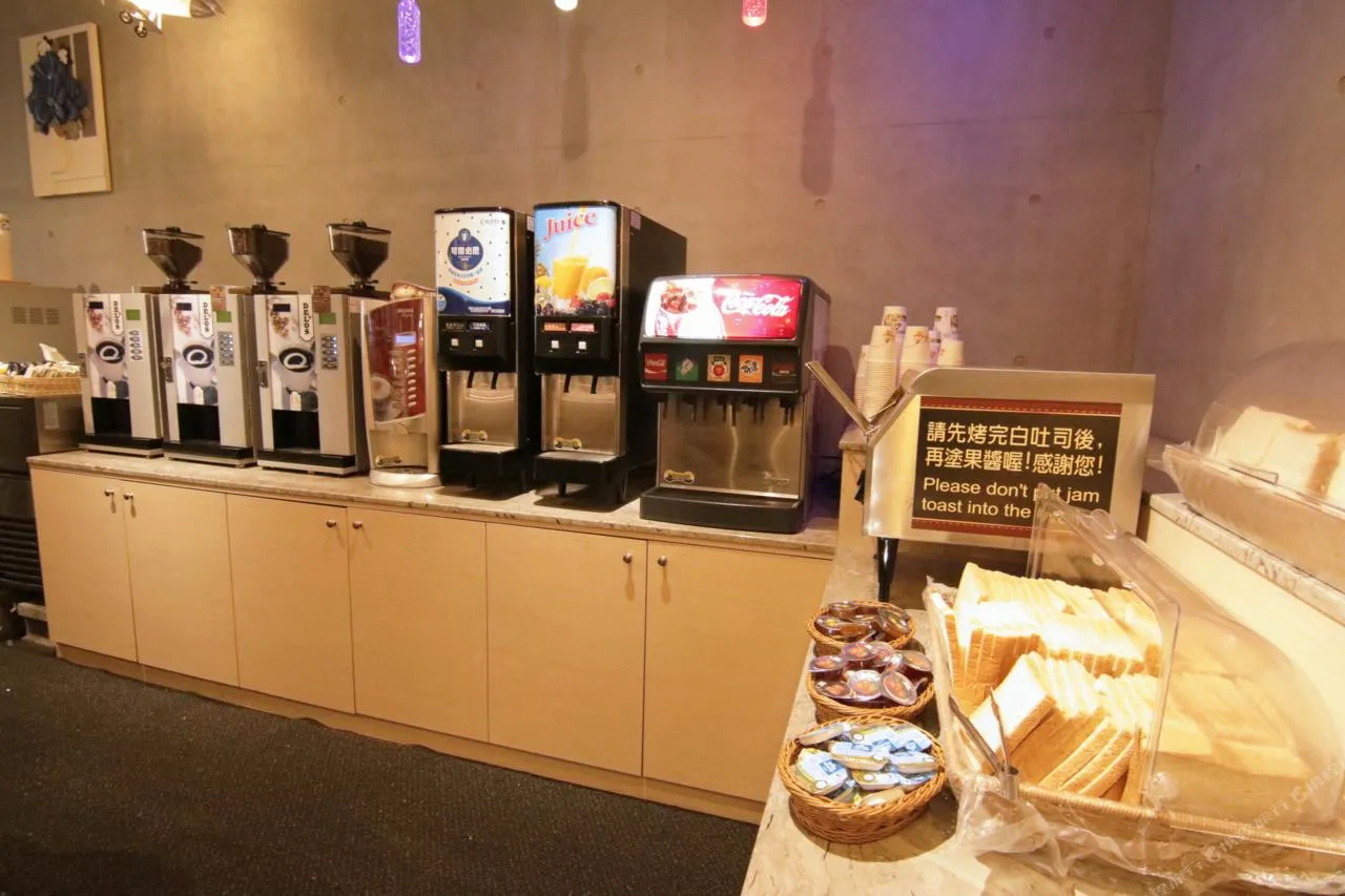 Diary of Taipei - Taipei Station Branch — rooms and atmosphere