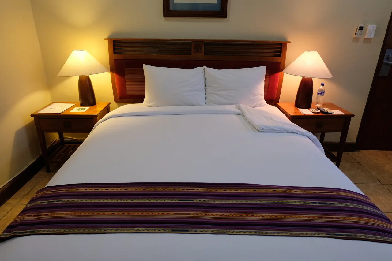 Discovery Inn — ภาพห้องพักและบรรยากาศ