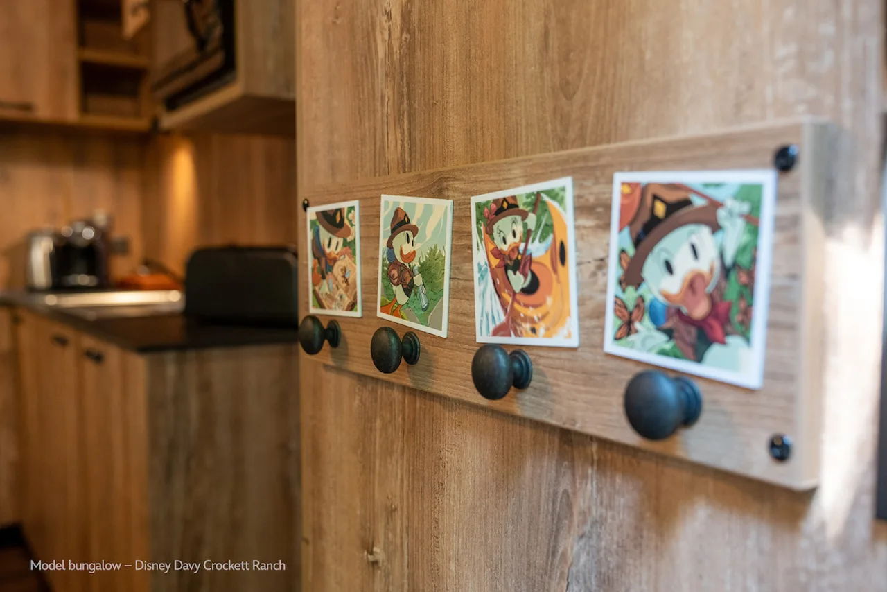 Disney's Davy Crockett Ranch — rooms and atmosphere