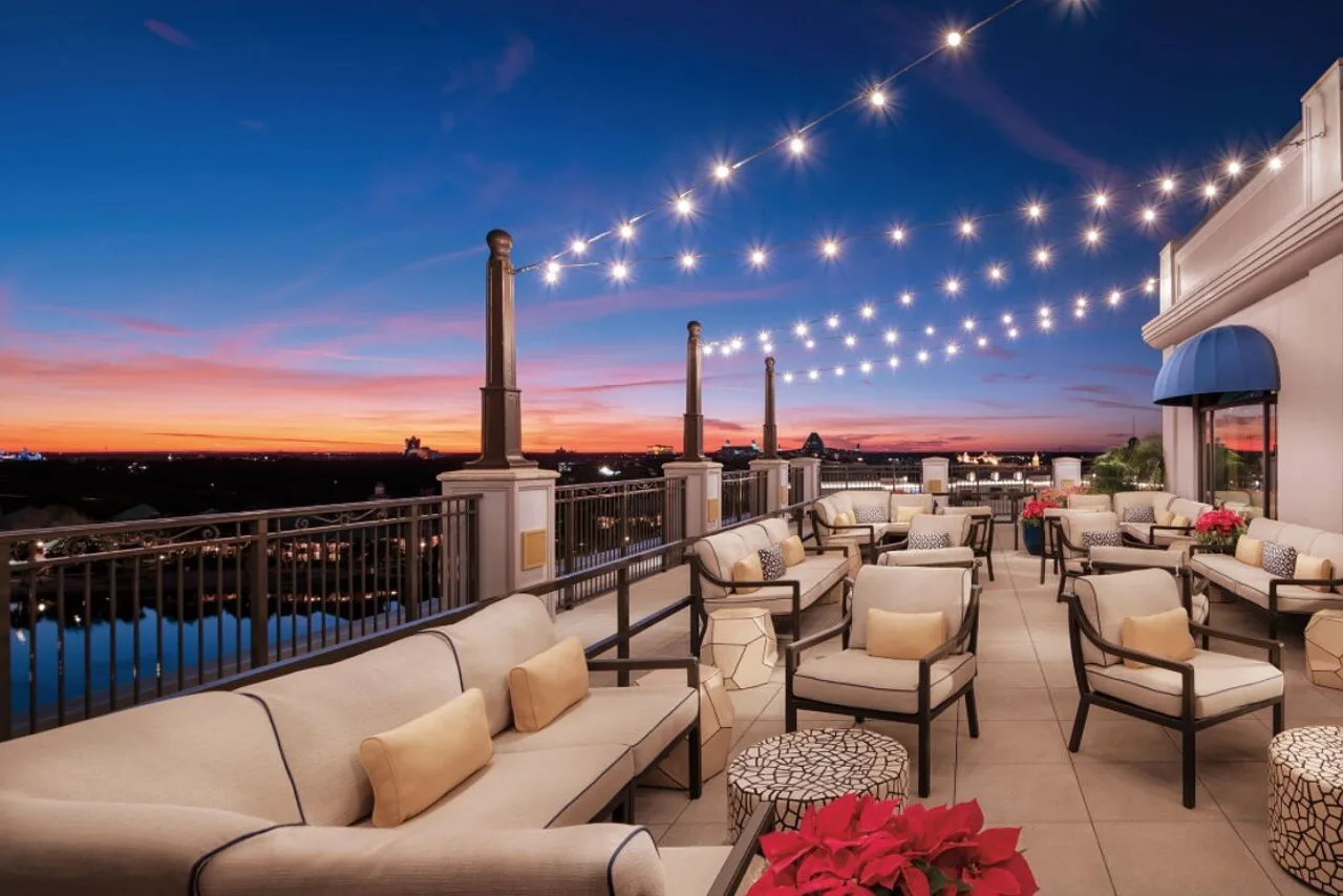 Disney's Riviera Resort — rooms and atmosphere