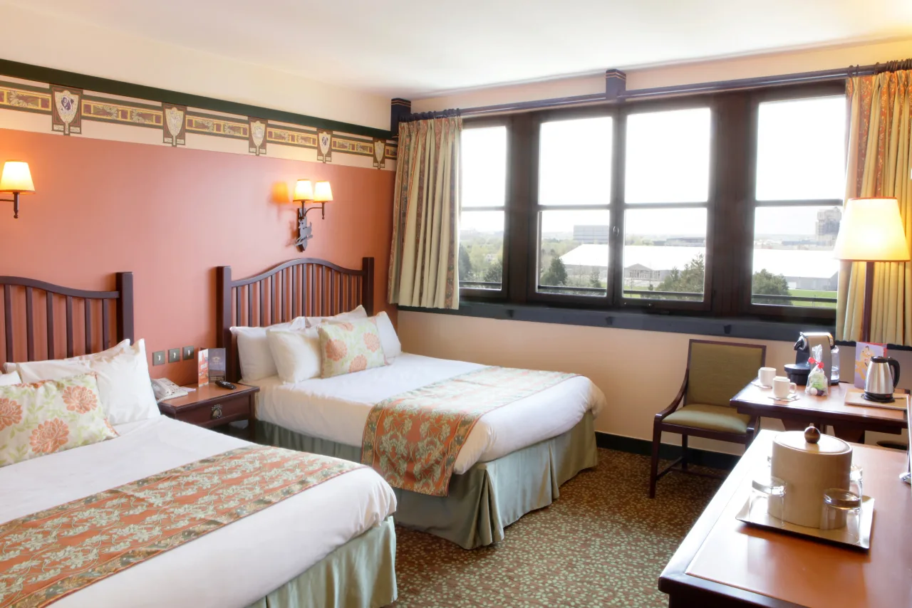 Disney's Sequoia Lodge — rooms and atmosphere