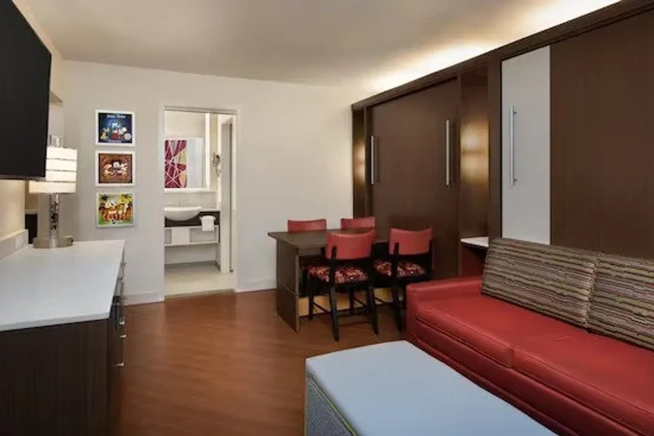 Disney's All-Star Music Resort — rooms and atmosphere
