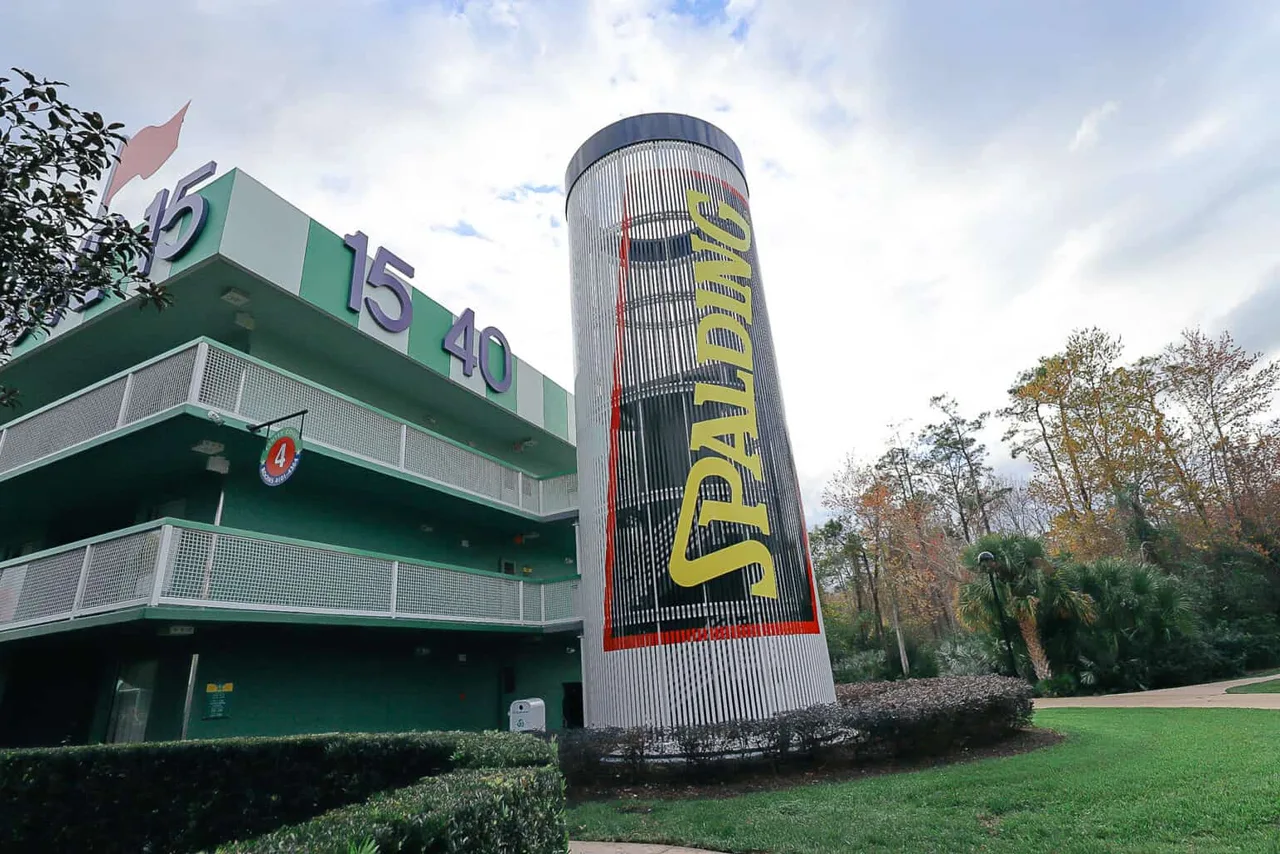 Disney's All-Star Sports Resort — rooms and atmosphere