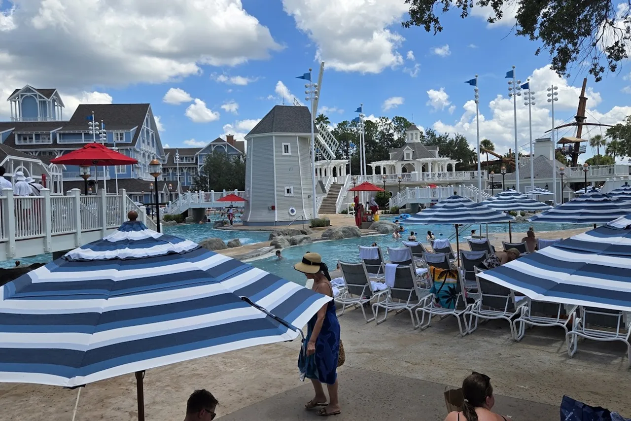 Disney's Beach Club Resort — rooms and atmosphere