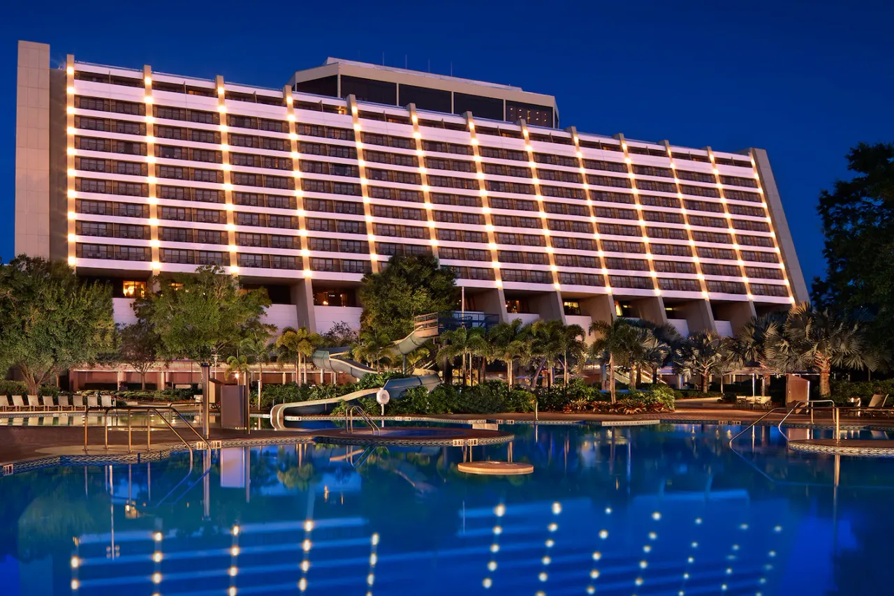 Disney's Contemporary Resort — rooms and atmosphere